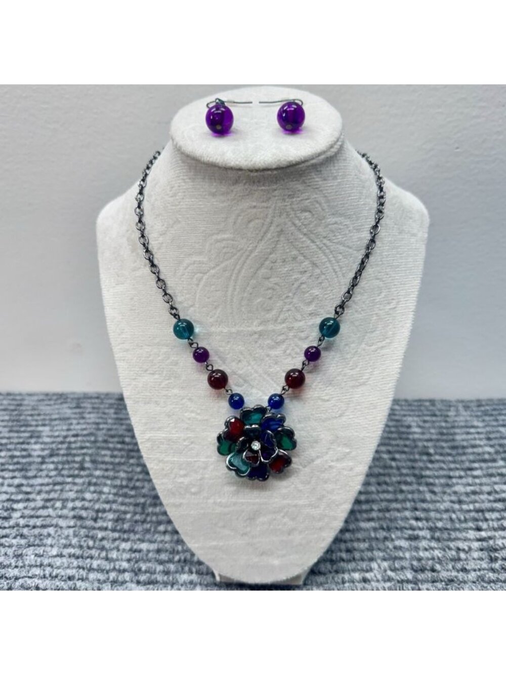 Vintage Floral Cluster Necklace + Earrings Set Multicolor Petals Gunmetal Black